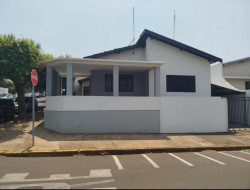 Casa para locação 100m² com 2 quartos em Dracena-SP