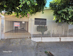 Casa para locação 120m² com 3 quartos em Dracena-SP
