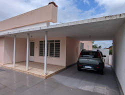 Casa para locação 150m² com 4 quartos em Dracena-SP