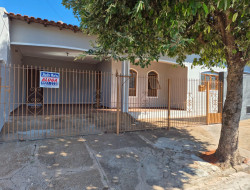 Casa para locação 160m² com 3 quartos em Dracena-SP