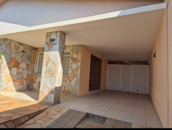 Casa para locação 190m² com 3 quartos em Dracena-SP