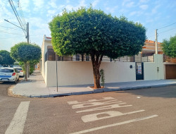 Casa para locação 220m² com 3 quartos em Dracena-SP