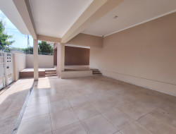 Casa para locação 250m² com 3 quartos em Dracena-SP