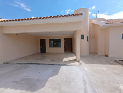 Casa para locação 250m² com 3 quartos em DRACENA-SP