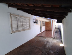 Casa para locação 80m² com 2 quartos em Dracena-SP