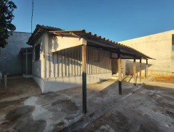 Casa para locação 80m² com 2 quartos em Dracena-SP