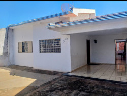 Casa para venda 130m² com 2 quartos em Dracena-SP