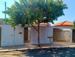 Casa para venda 142m² com 2 quartos em Dracena-SP