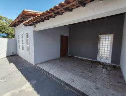 Casa para venda 166m² com 3 quartos em Dracena-SP