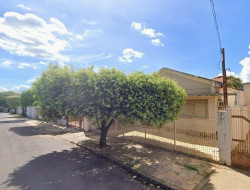 Casa para venda 196m² com 3 quartos em DRACENA-SP