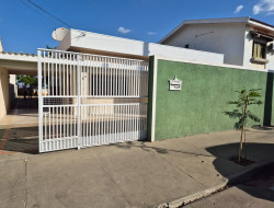 Casa para venda 200m² com 3 quartos em Dracena-SP