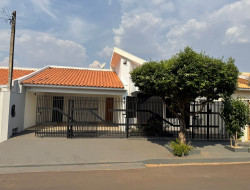 Casa para venda 203m² com 3 quartos em Dracena-SP