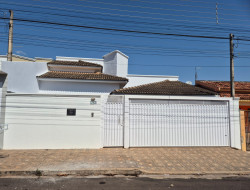 Casa para venda 222m² com 3 quartos em Dracena/SP-SP