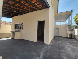 LAVANDERIA E QUINTAL