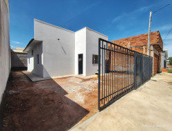 Casa para venda 54m² com 2 quartos em Dracena-SP