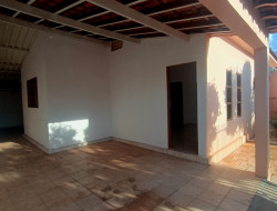Casa para venda-locação 140m² com 3 quartos em DRACENA-SP