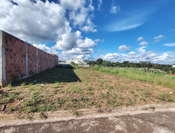 Lote para venda 220m² com 0 quarto em DRACENA-SP