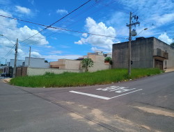 Lote para venda 243m² com 0 quarto em Dracena-SP