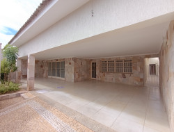 Residencial/Comercial para locação 301m² com 3 quartos em DRACENA-SP